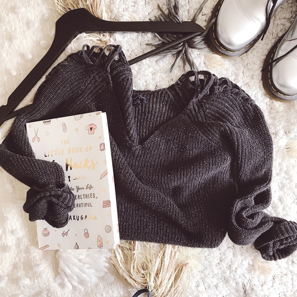 American Eagle Outfitters Sweaters - American Eagle Sweater